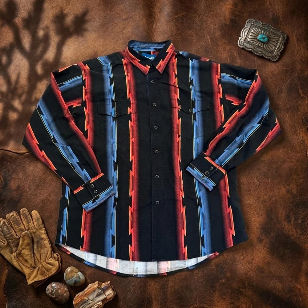 Vintage 90s Wrangler Western Shirt Mens 15-34 M Black Aztec Lightning Bolt Snap